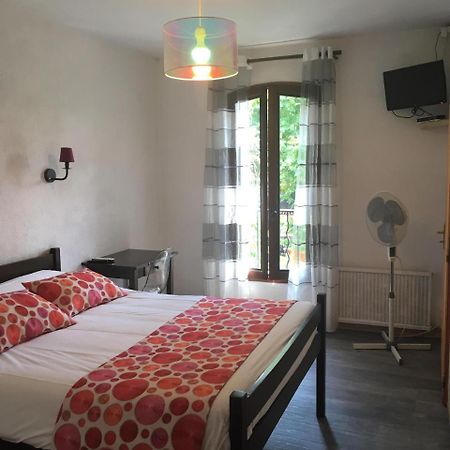 Auberge De Rustreou Rustrel Eksteriør bilde